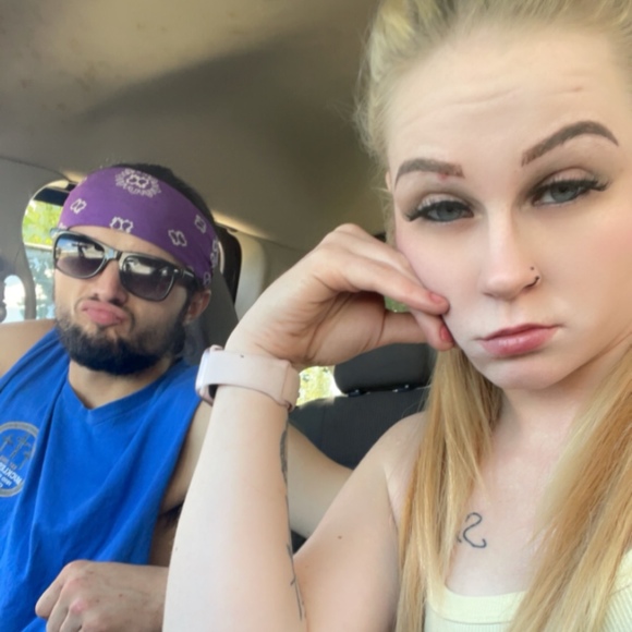 Meet your Posher, Jessica - Picture 1 of 1